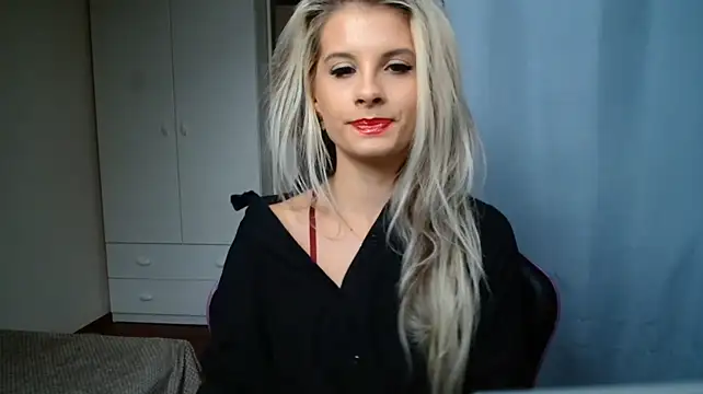 KristineGlow – Naživo XXX chat