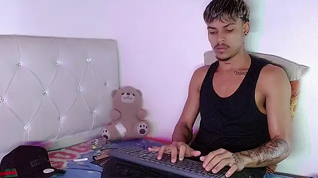 Živý XXX chat Angel_foxc13