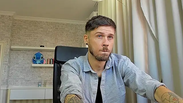 JonahShaw 라이브 XXX 채팅