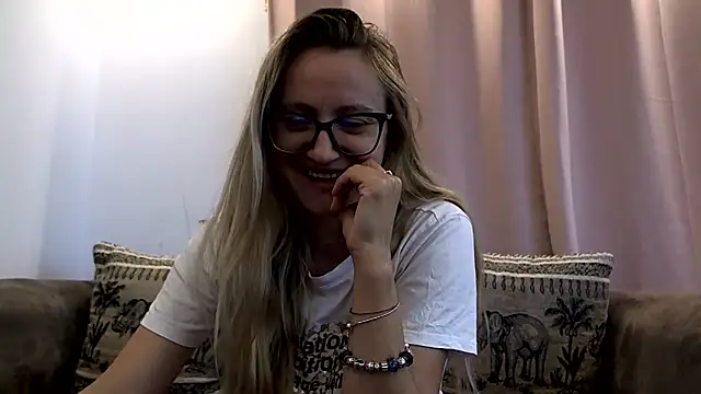 دردشة Nataly_Rosy الجنسية المباشرة