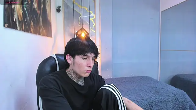 Онлайн чат XXX Cry_thereal