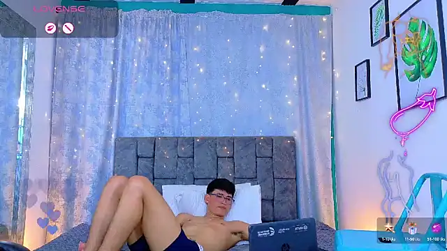 NicolasTorrez Live XXX-chat