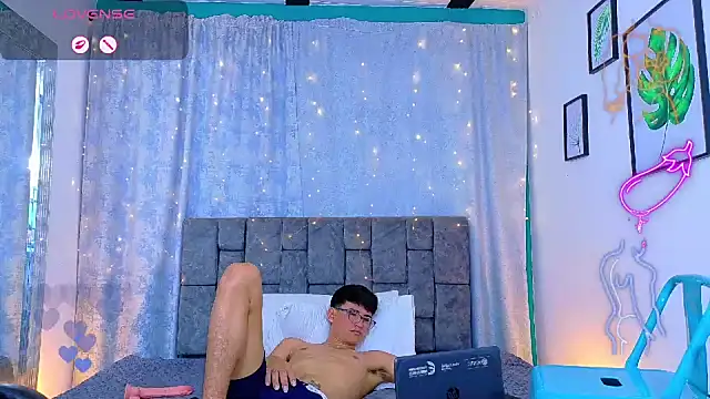 Chat XXX Live NicolasTorrez