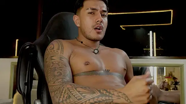 Czat XXX na żywo – aaron_bolt