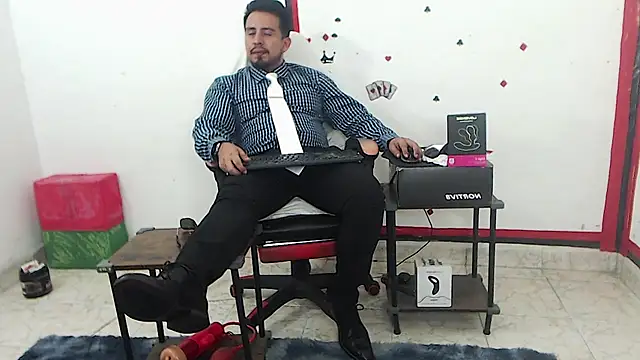 Živý XXX chat KalethBigDick