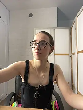 MartiniiSelenna – Live XXX-chat
