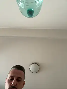 Chat +18 de InsaneMattt ao vivo