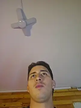sam_vitali's Live XXX Chat