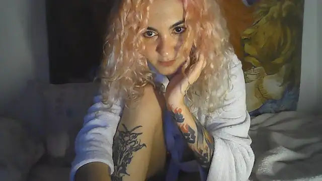 Chat +18 de Apofenia ao vivo
