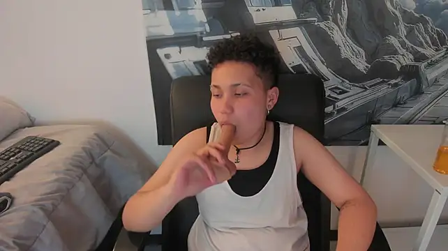 Онлайн чат XXX BullSmoke19