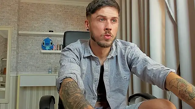JonahShaw Live XXX-Chat