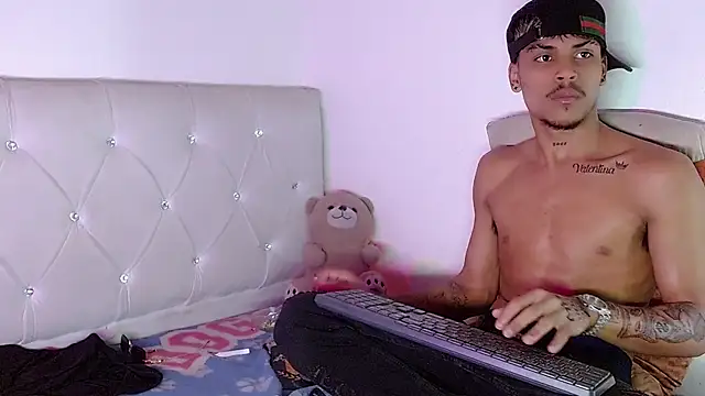Angel_foxc13のライブXXXチャット