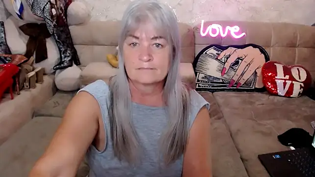 SiberiabBerry Adlı Modelin Canlı XXX Sohbeti