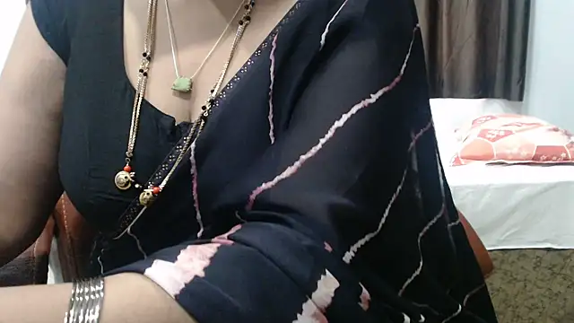 Chat +18 de sunitha-3 ao vivo