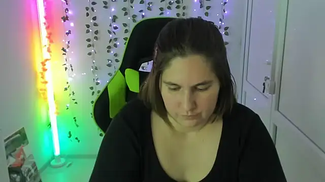 Chatroom XXX en direct de LunaVenom