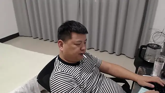 Czat XXX na żywo – zhang1118