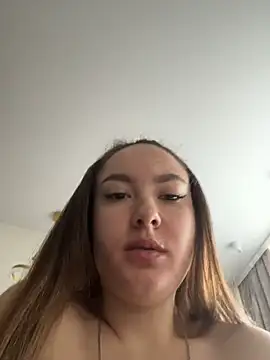 Valeria_Vibe élő XXX-chatje