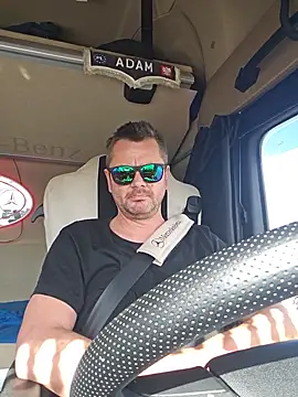 Živý XXX chat adas-