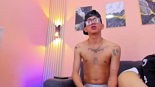 Pokazy przed kamerką – Marcus_and_Tony