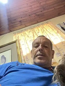GeldenKuy élő XXX-chatje