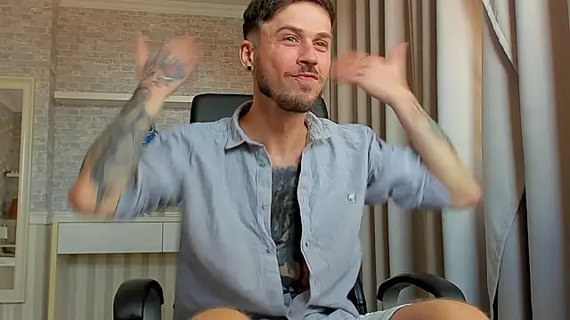 JonahShaw XXX чат на живо