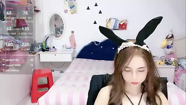 Živý XXX chat miaomiao-99