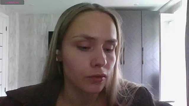 Chat +18 de Annie_Cohn ao vivo