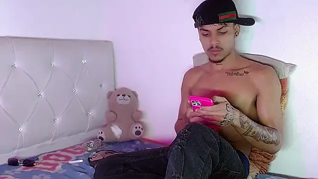 Angel_foxc13のライブXXXチャット