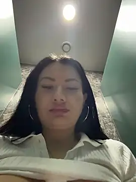 Wet__Bunny Chat XXX in diretta