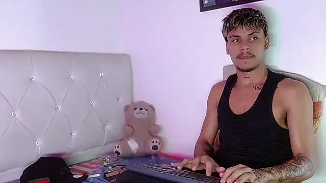 Czat XXX na żywo – Angel_foxc13