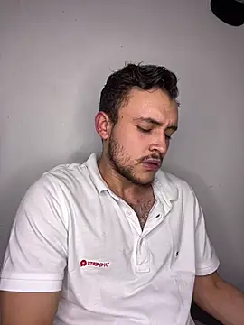Desmond_Clark – Live XXX-chat