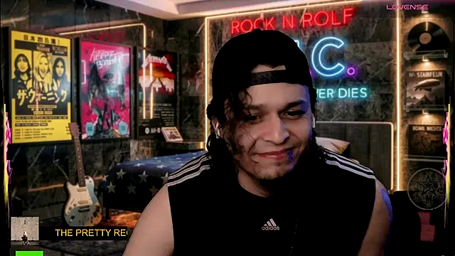 Czat XXX na żywo – chino_roz