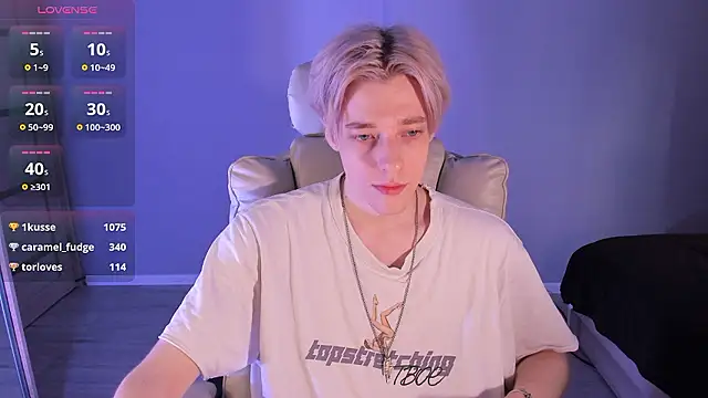 XXX chat uživo modela zane_steele