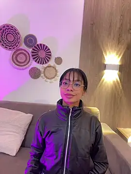 Abbie_XXX XXX чат на живо