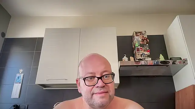 theitalianbear 即時 XXX 聊天