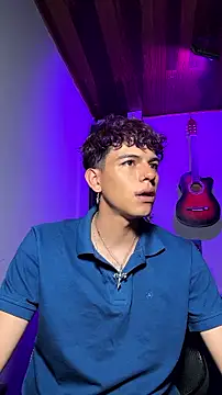 Chat XXX ao vivo de MikeyKuro