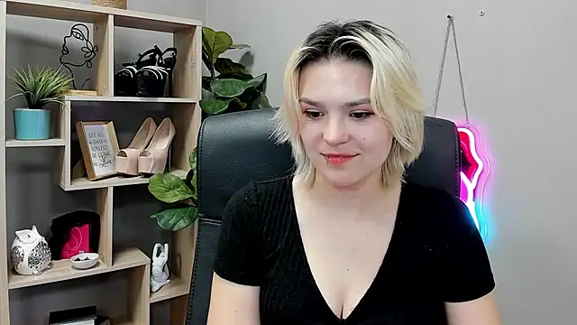SweetLilyxo Adlı Modelin Canlı XXX Sohbeti
