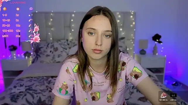 Онлайн чат XXX Cornelia_kitty