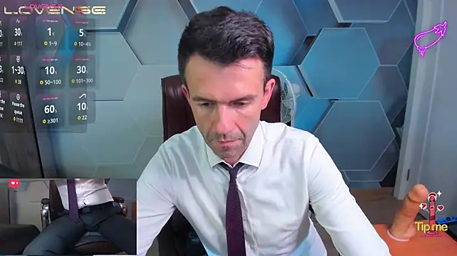 SteveTiger live XXX chat