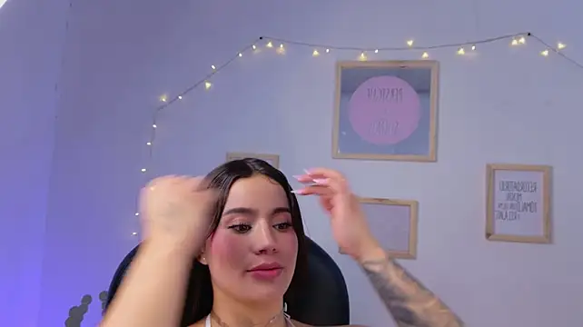 Saskia_litt Chat XXX in diretta