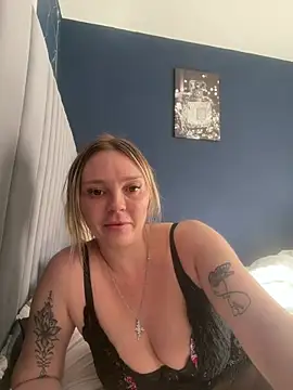 Sky25x's Live XXX Chat