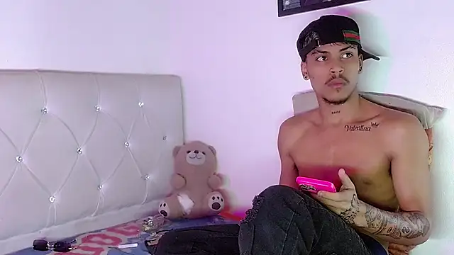 XXX chat uživo modela Angel_foxc13