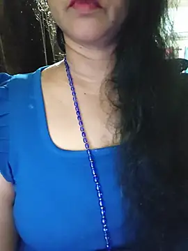 SRUTHI-8's Live XXX Chat
