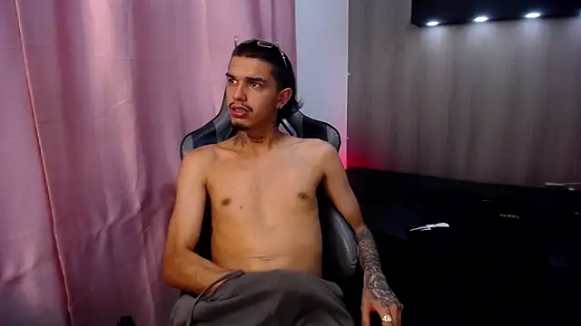 Tayson_Hotn Live XXX chat