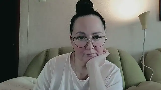 infinity_loveliness' Live Chat Room