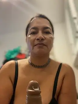 Jlo_69's Live XXX Chat