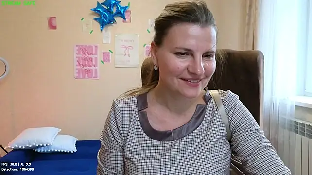 Mirabelle_Velvet Live XXX-Chat