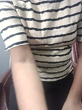 Ruhi_07 Adlı Modelin Canlı XXX Sohbeti