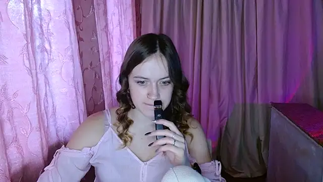 Chatroom XXX en direct de ElinaStar00
