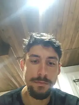 Juansilvajr Chat XXX live